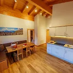 Apartamento Egger Tux